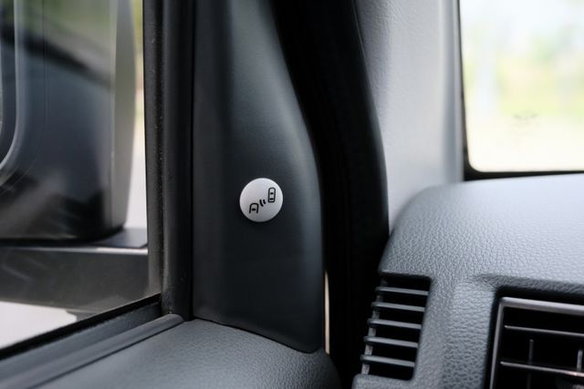 2024 中華 菱利 A180 五人座自排 1.5 定速 Carplay 環景影像 後座出風口 里程保證僅1.1萬  第19張相片