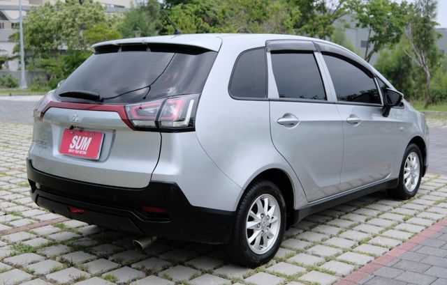 2017 Mitsubishi Colt Plus 尊貴型 1.5 定速 盲點偵測 恆溫空調 藍芽 里程保證3.7萬  第4張相片