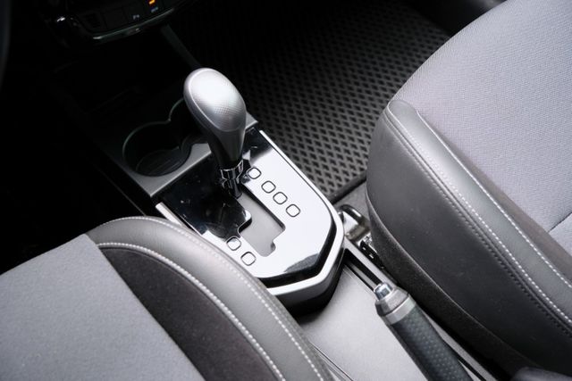 2017 Mitsubishi Colt Plus 尊貴型 1.5 定速 盲點偵測 恆溫空調 藍芽 里程保證3.7萬  第18張相片