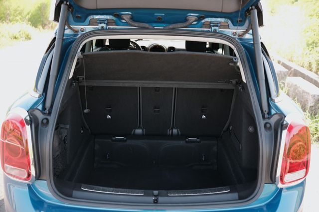 2019 Mini Countryman Cooper 1.5 定速 雙電動椅 ikey 電動尾門 倒車顯影 分區恆溫  第20張相片