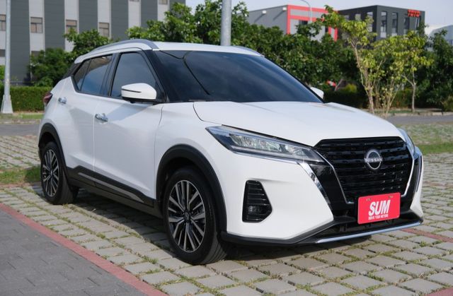 2023 Nissan Kicks 旗艦版 1.6 環景影像 盲點偵測 ACC ikey 恆溫空調 Carplay  第3張相片