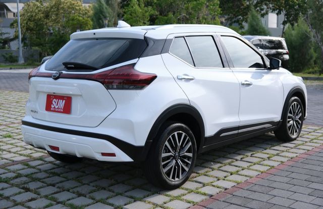 2023 Nissan Kicks 旗艦版 1.6 環景影像 盲點偵測 ACC ikey 恆溫空調 Carplay  第4張相片
