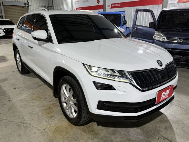 2021 Skoda Kodiaq TSI豪華菁英版 七人座 1.5 環景影像 ikey 盲點偵測 三區恆溫 ACC  第3張相片