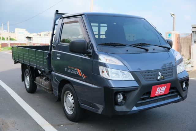 2022 中華 得利卡 自排 2.4 定速 藍芽 光感應頭燈 前後行車紀錄器  第2張相片