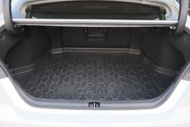 2024 Toyota Camry 油電 旗艦版 2.5 雙區恆溫 導航 雙前座電動椅 手機無線充電 原廠保固中  第8張相片