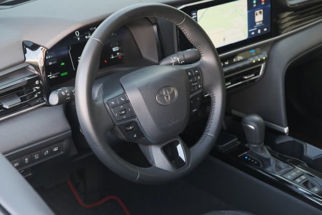 2024 Toyota Camry 油電 旗艦版 2.5 雙區恆溫 導航 雙前座電動椅 手機無線充電 原廠保固中  第11張相片
