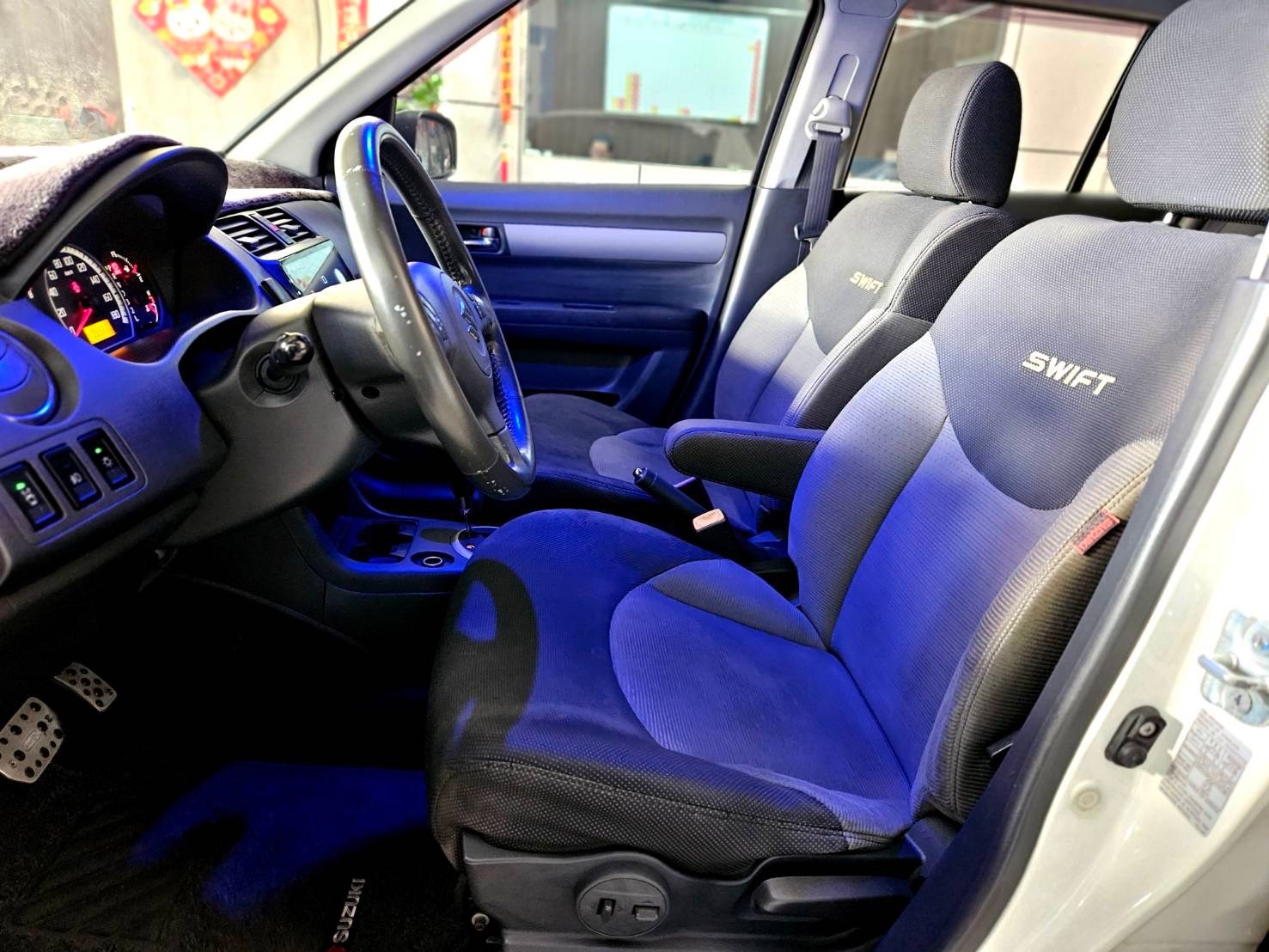 swift-帥氣好開小神車  第4張相片