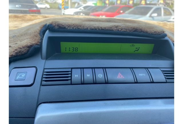2011年FORD I-MAX 2.0CC  可認證 里程21萬 雙滑門  第10張相片