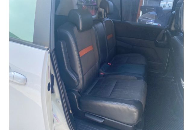 2011年FORD I-MAX 2.0CC  可認證 里程21萬 雙滑門  第15張相片
