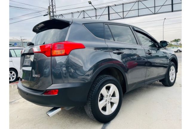 2013年 TOYOTA RAV-4 2.0CC 里程18萬 灰  第4張相片