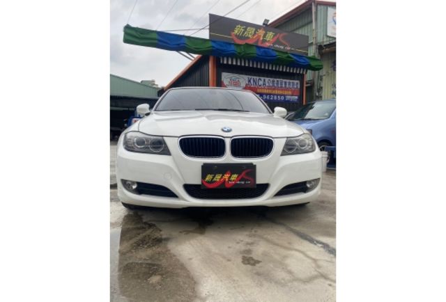 2011年BMW 320I 2.0CC(白)  可認證 里程13萬  第2張相片