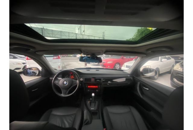 2011年BMW 320I 2.0CC(白)  可認證 里程13萬  第9張相片