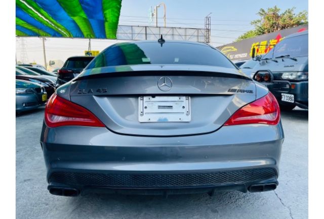 2014年BENZ  CLA45 2.0CC 灰  第5張相片