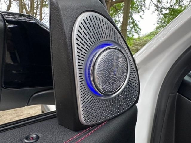 M-BENZ賓士 GLB250  第8張相片