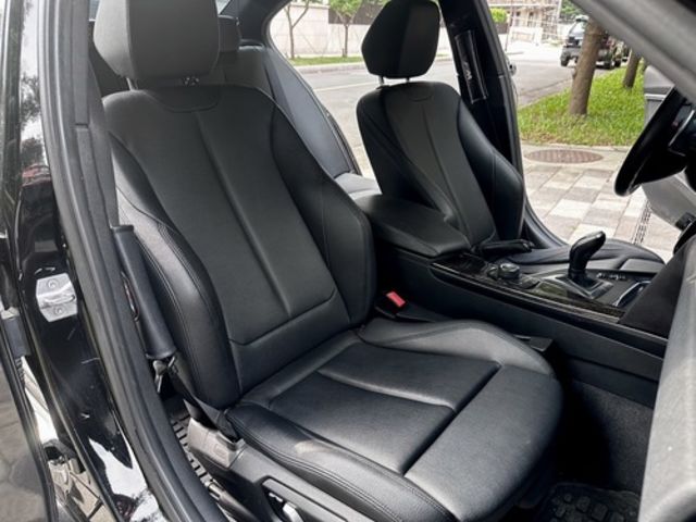 BMW寶馬 328I M SPORT  第8張相片