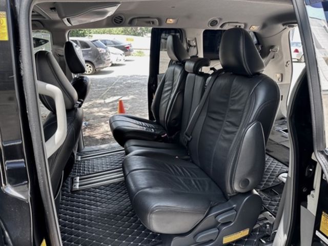 TOYOTA豐田 SIENNA  第10張相片