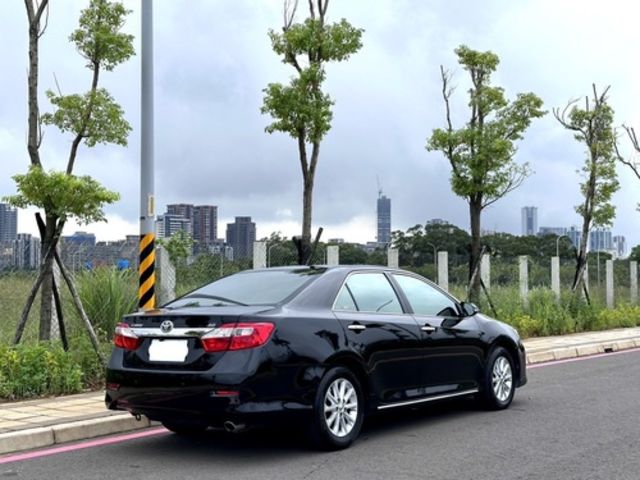TOYOTA豐田 CAMRY  第2張相片