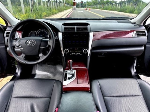 TOYOTA豐田 CAMRY  第5張相片