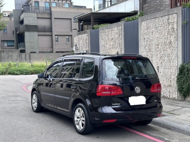 VOLKSWAGEN福斯 TOURAN  第2張相片