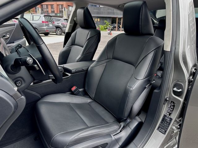 LEXUS凌志 ES200  第11張相片