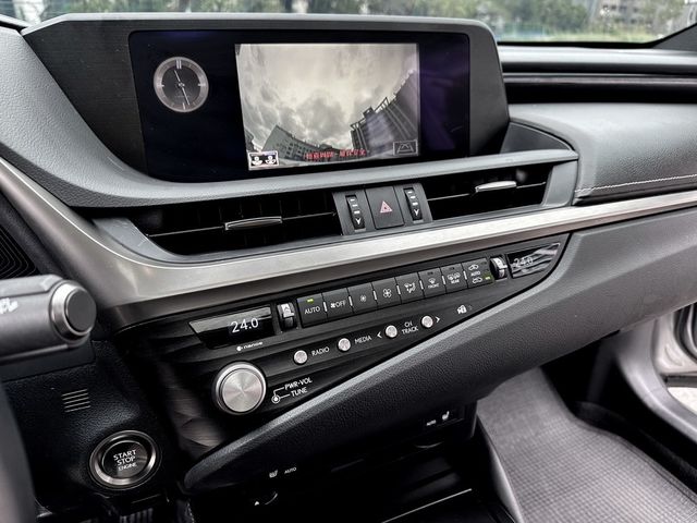 LEXUS凌志 ES200  第15張相片