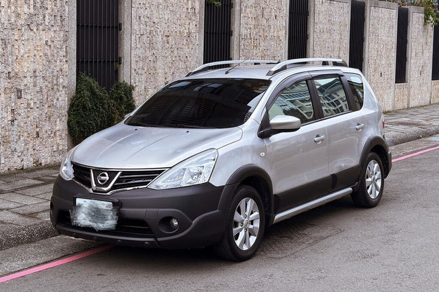 NISSAN日產 LIVINA  第1張相片