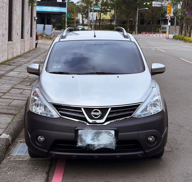 NISSAN日產 LIVINA  第3張相片