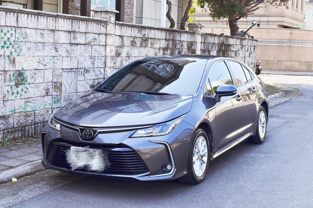 TOYOTA豐田 ALTIS  第1張相片