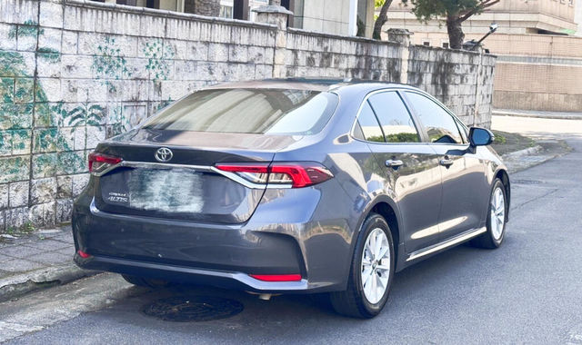 TOYOTA豐田 ALTIS  第4張相片