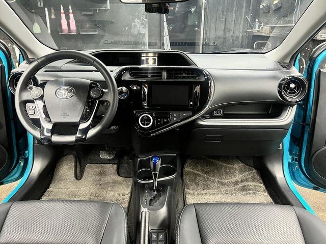 TOYOTA豐田 PRIUS C  第5張相片