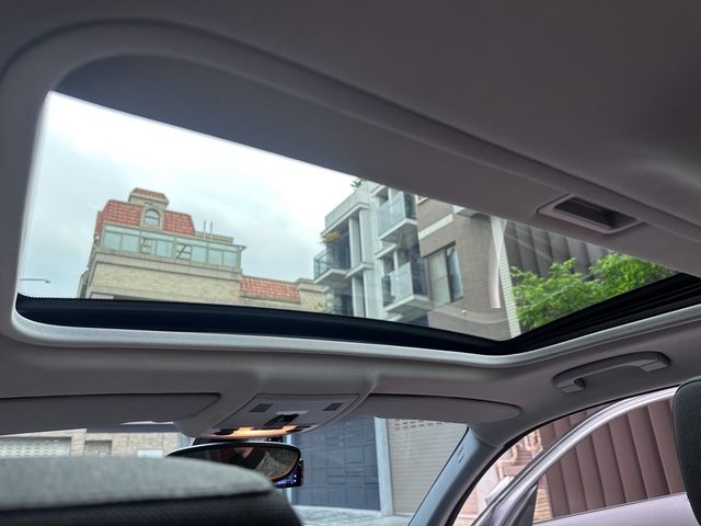 BMW寶馬 120  第15張相片