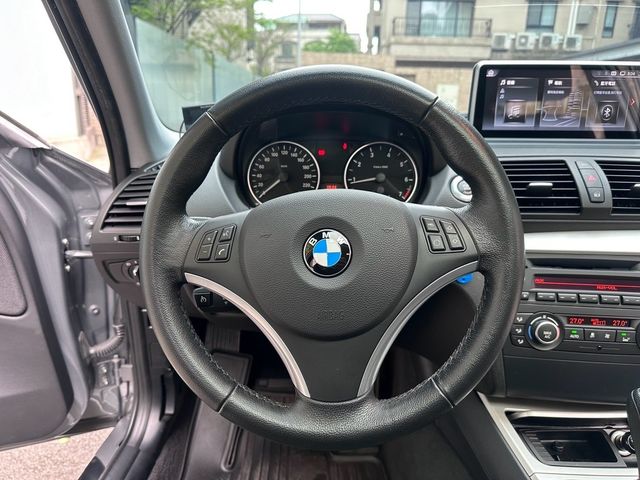 BMW寶馬 120  第21張相片