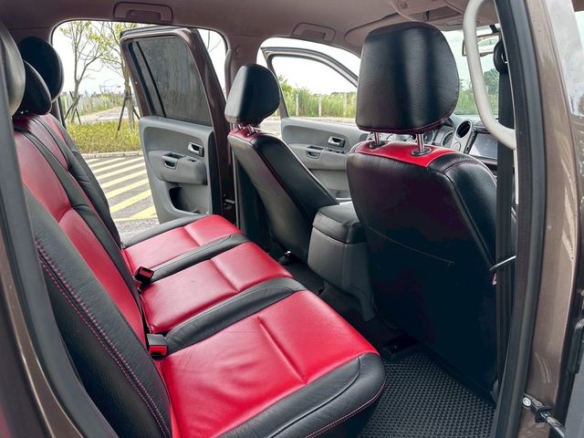 VOLKSWAGEN福斯 AMAROK  第10張相片