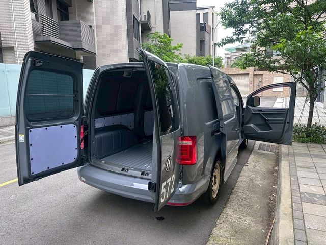 VOLKSWAGEN福斯 CADDY  第6張相片