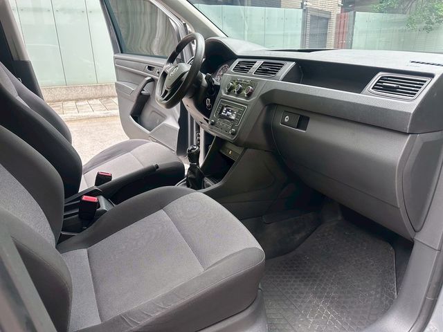 VOLKSWAGEN福斯 CADDY  第13張相片