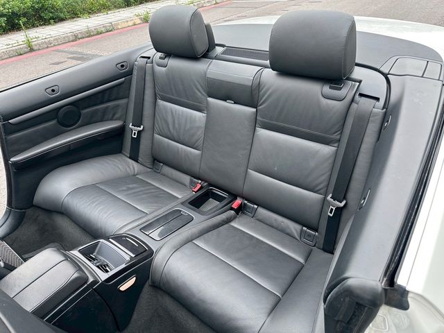 BMW寶馬 325I  第8張相片
