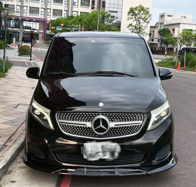 M-BENZ賓士 V250 D  第2張相片