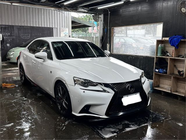 LEXUS凌志 IS200T  第1張相片