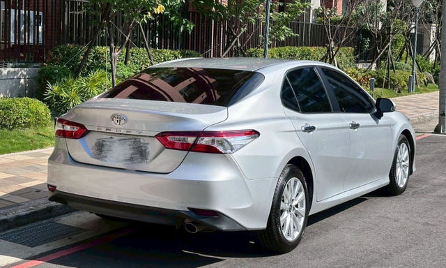 TOYOTA豐田 CAMRY  第4張相片