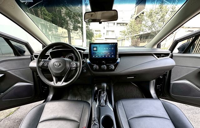 TOYOTA豐田 ALTIS  第6張相片