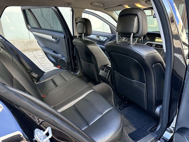 M-BENZ賓士 C200  第13張相片