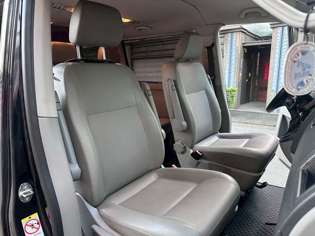 VOLKSWAGEN福斯 T5 CARAVELLE  第12張相片