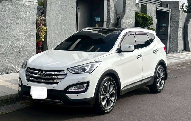 HYUNDAI現代 SANTA FE  第1張相片