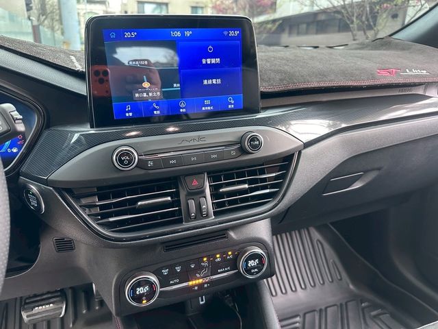 FORD福特 FOCUS  第16張相片