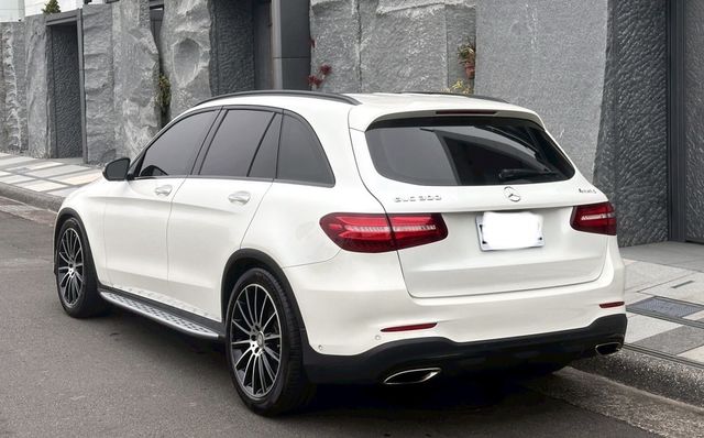 M-BENZ賓士 GLC300  第3張相片
