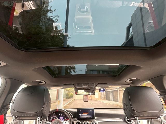 M-BENZ賓士 GLC300  第5張相片