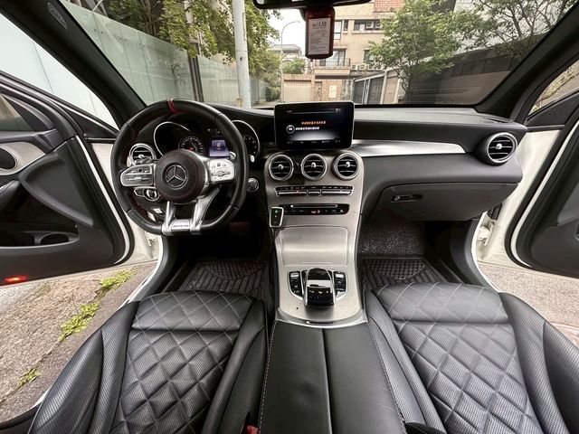 M-BENZ賓士 GLC300  第6張相片