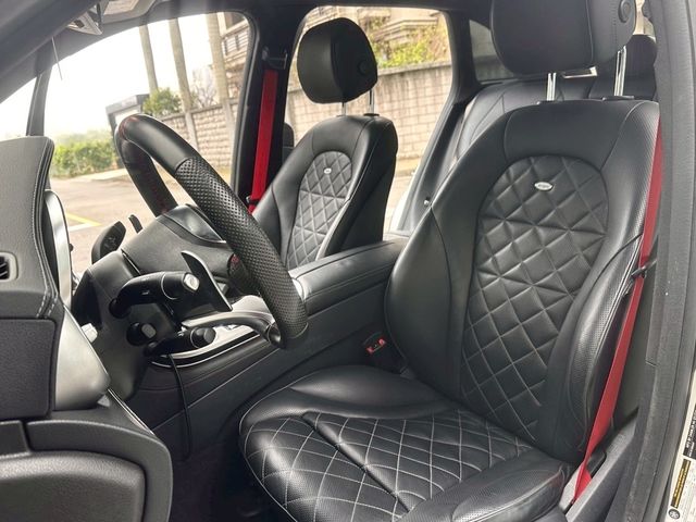 M-BENZ賓士 GLC300  第7張相片