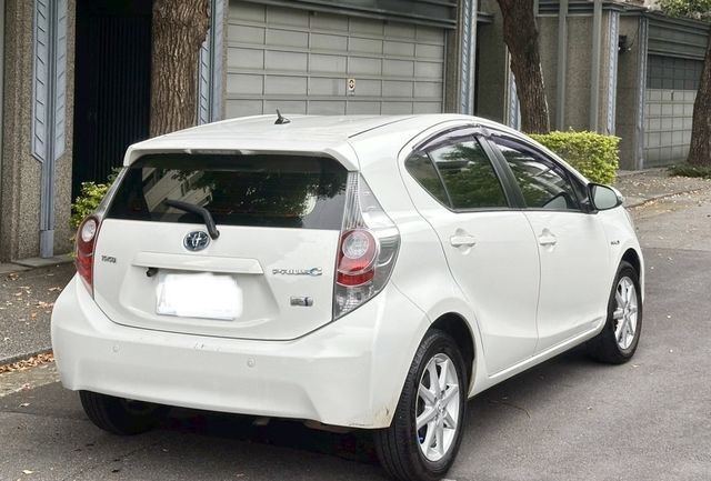 TOYOTA豐田 PRIUS C  第3張相片