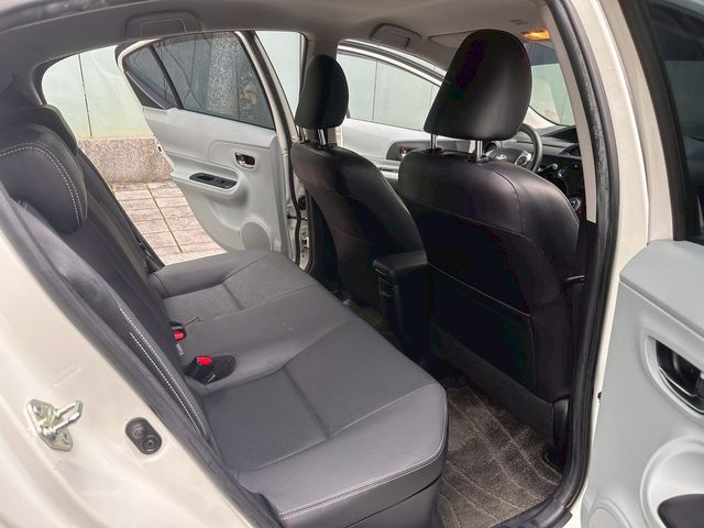 TOYOTA豐田 PRIUS C  第9張相片